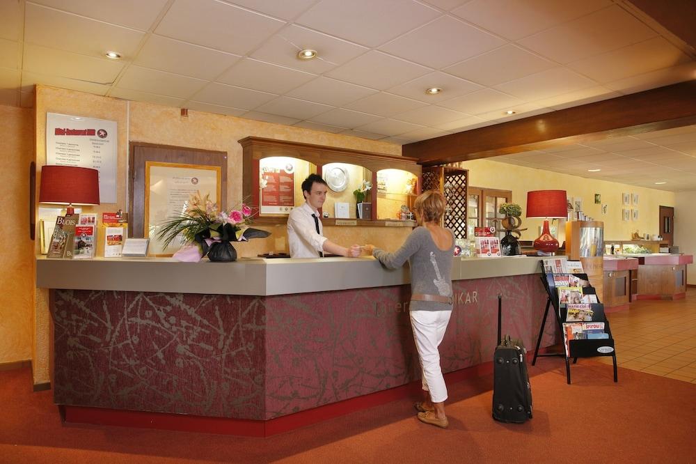 Ikar - Fasthotel Blois Exteriör bild