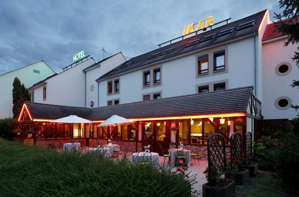 Ikar - Fasthotel Blois Exteriör bild